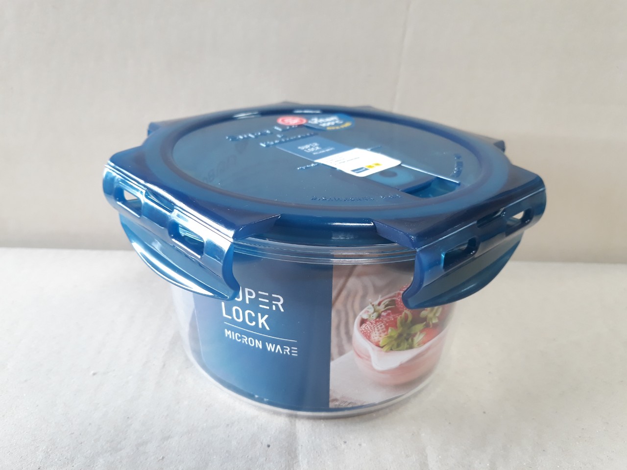 Hộp đựng thực phẩm cao cấp Tritan dùng trong tủ lạnh & LVS 950ml - tròn (15.3x8.8cm), Mã số 6882