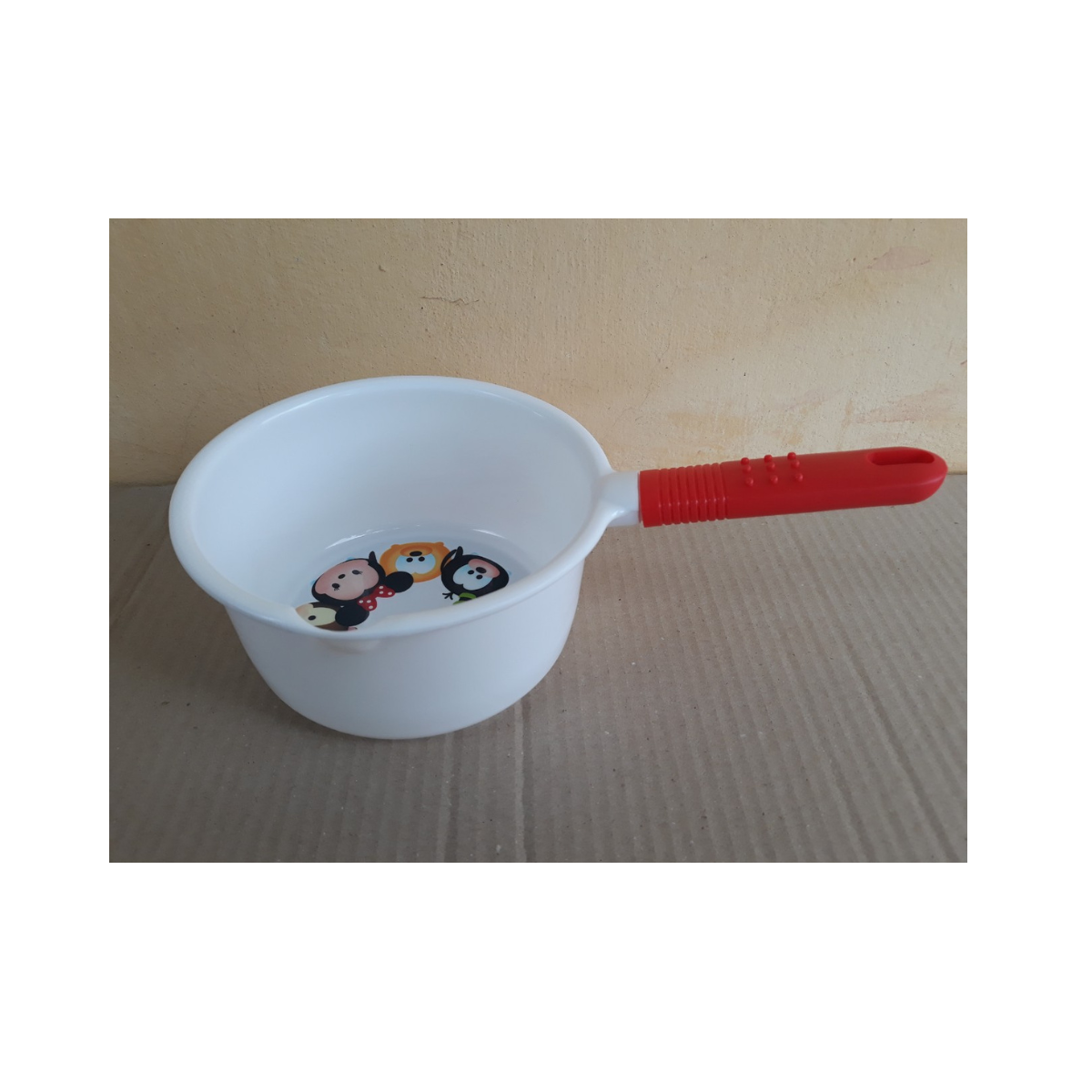 Ca nhựa múc nước cán dài  - hello kitty (18x9cm), mã số: TT-5701